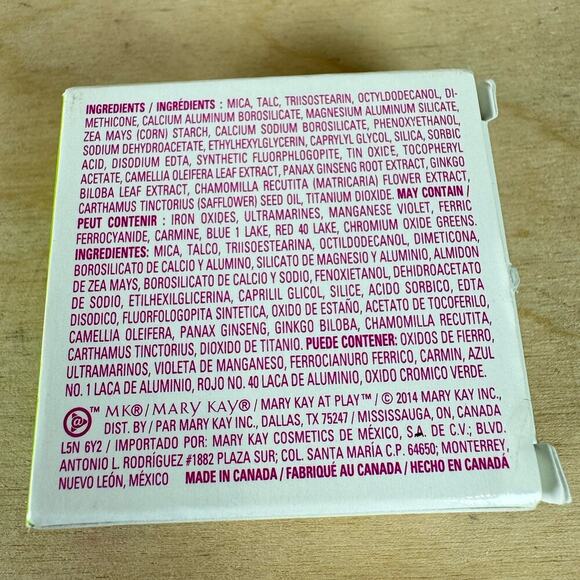 New In Box Mary Kay At Play Baked Eye Trio Out of The Blue - Picture 2 of 5